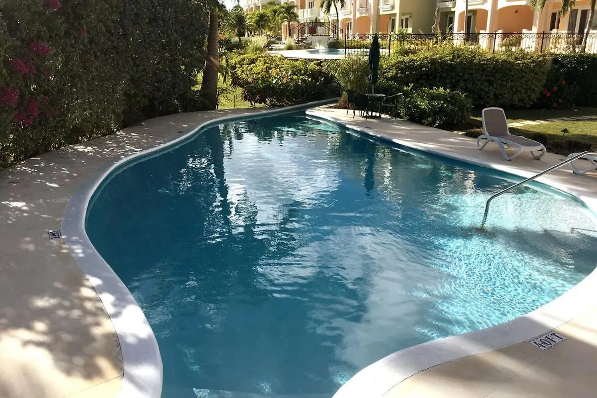 2Bed Modern Condo With Ac, Pool, Rooftop Patio, 5 Min To Beach Christchurch Barbados