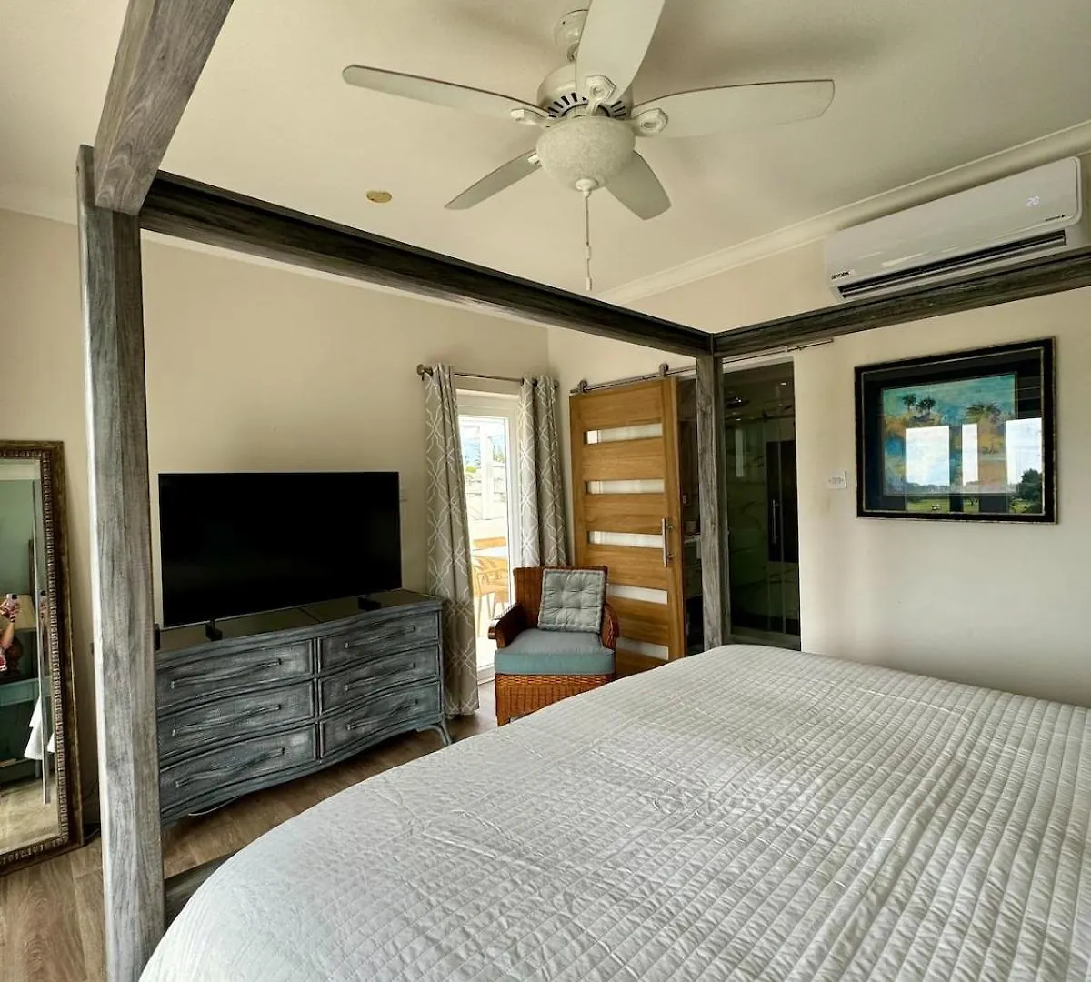 Lejlighed 2Bed Modern Condo With Ac, Pool, Rooftop Patio, 5 Min To Beach Christchurch